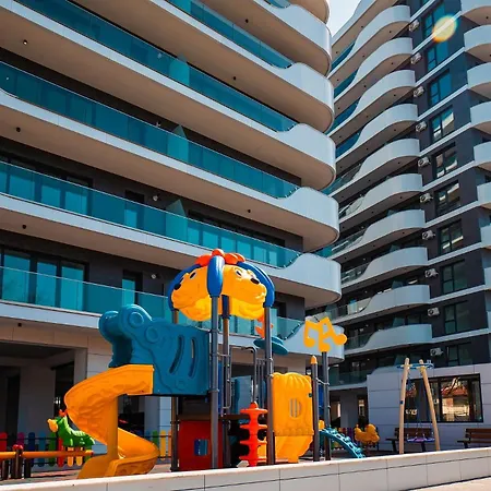 Seaside In Odyssey Pools And Parking * Năvodari