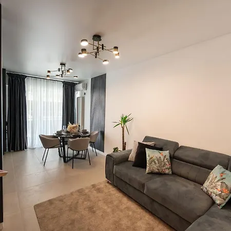 Appartement Seaside In Odyssey Pools And Parking