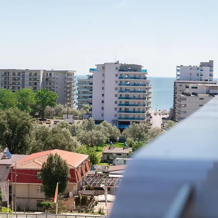Seaside In Odyssey Pools And Parking Năvodari