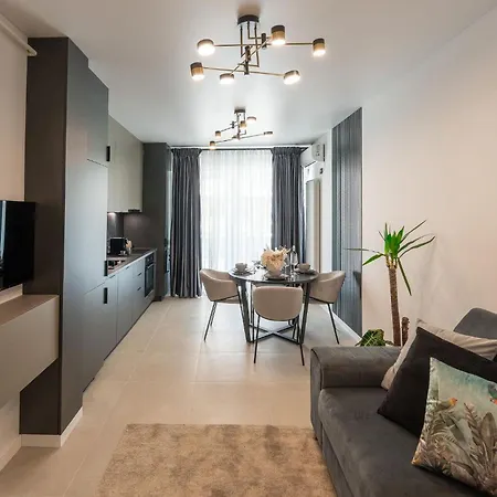 Appartement Seaside In Odyssey Pools And Parking