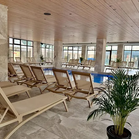 Seaside In Odyssey Pools And Parking * ナボダリ